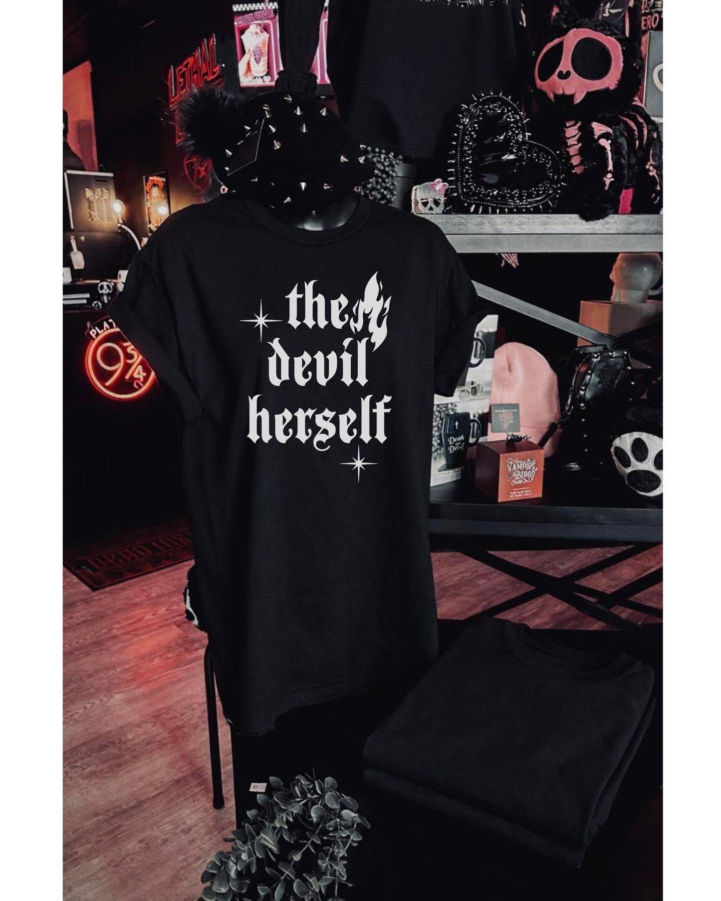 the devil herself tee